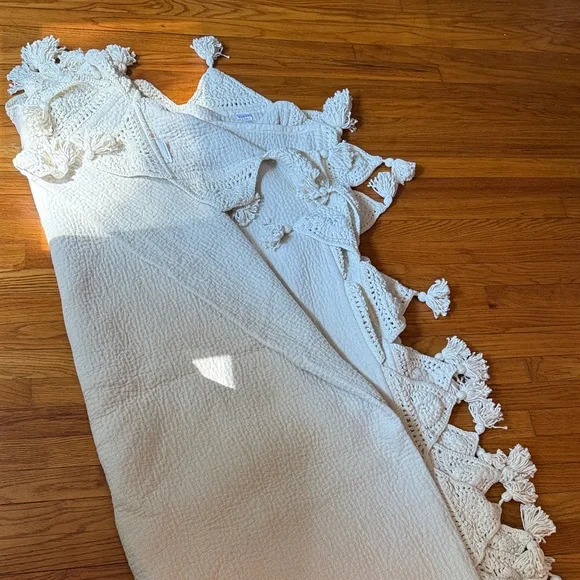 Anthropologie Crochet Graciela Coverlet